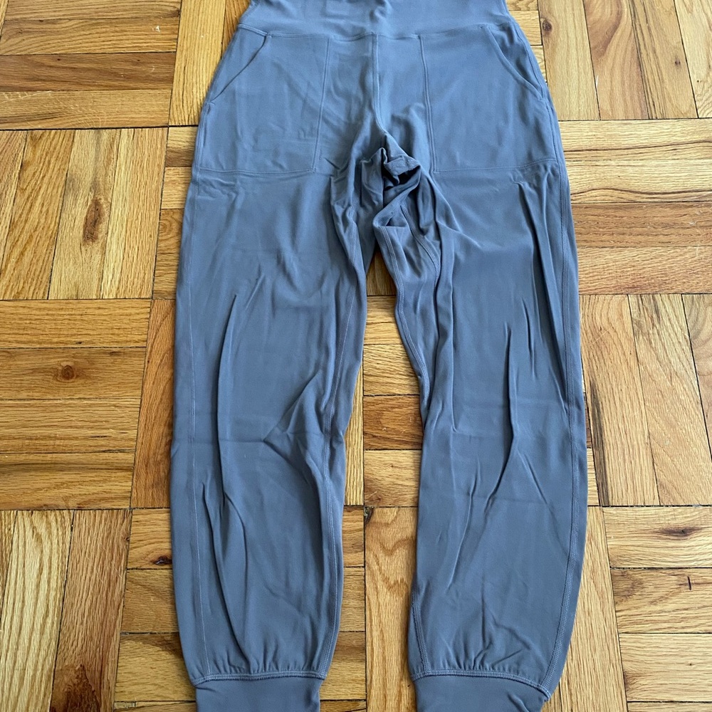 NWOT Lululemon Align Jogger 28”